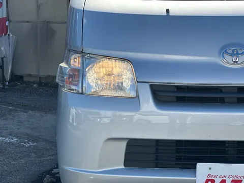 Toyota TownAce Van