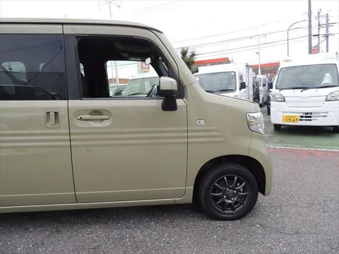 Honda N-VAN Plus Style