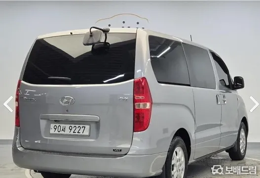 Hyundai Grand Starex