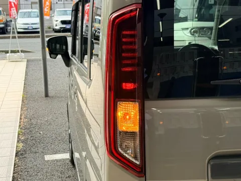 Suzuki Spacia Gear
