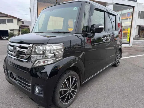 Honda N-BOX Custom