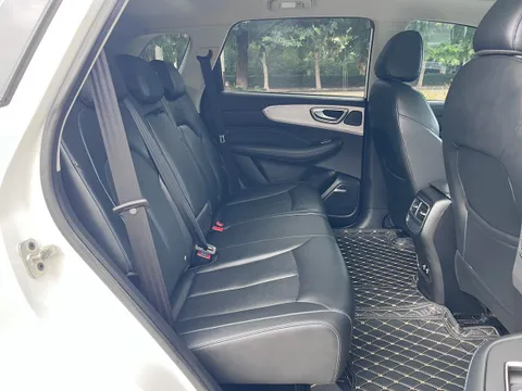 Roewe RX5