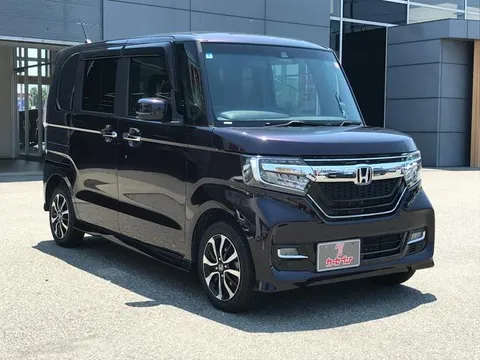 Honda N-BOX Custom