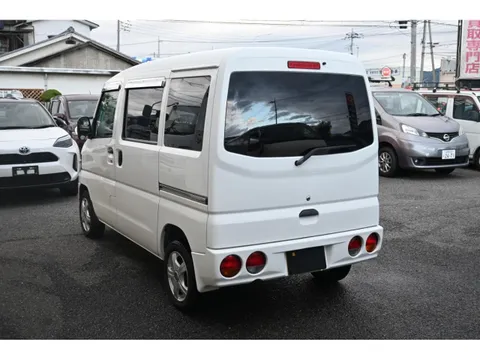 Mitsubishi Minicab Van