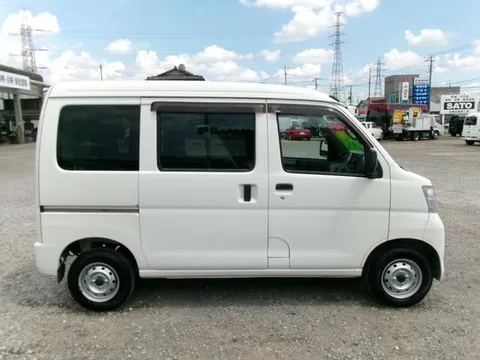 Daihatsu Hijet Cargo
