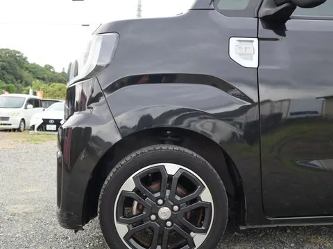 Toyota Pixis Mega