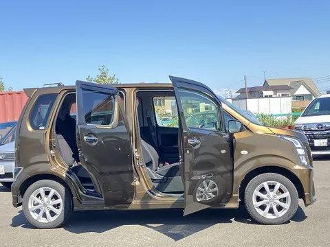 Suzuki Wagon R Stingray