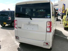Toyota Pixis Mega