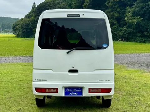 Mitsubishi Minicab Van