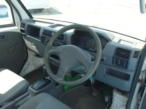 Nissan Clipper Truck