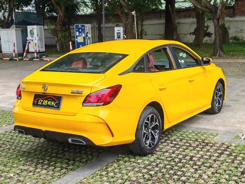 MG MG5