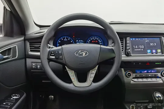 Hyundai Mistra