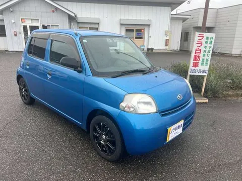 Daihatsu Esse