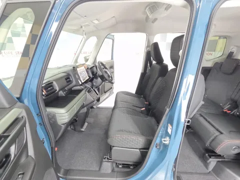 Suzuki Spacia Gear