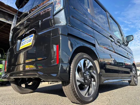 Suzuki Spacia Custom