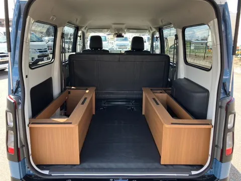 Toyota TownAce Van