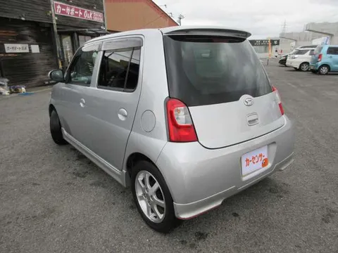 Daihatsu Esse