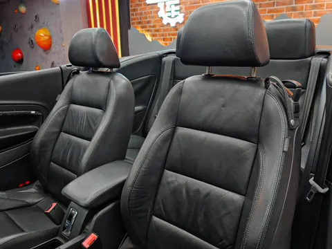 Volkswagen Eos