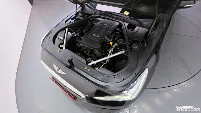 Genesis G90 (EQ900)