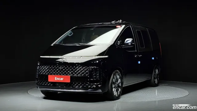 Hyundai Staria