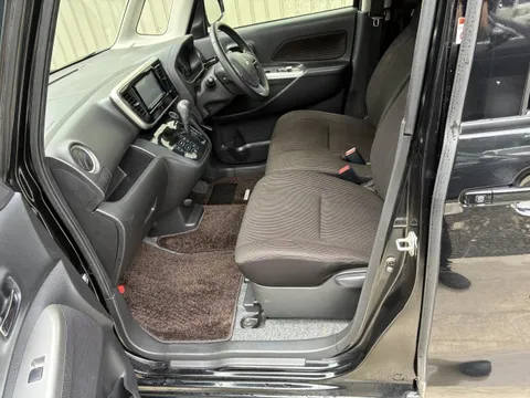 Mitsubishi eK Space Custom