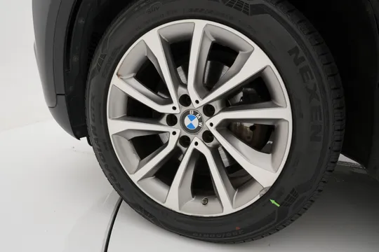 BMW BMW