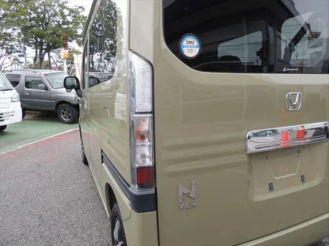 Honda N-VAN Plus Style
