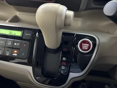 Honda N-BOX Plus