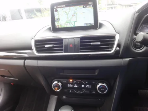 Mazda Axela Sport