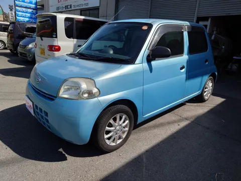 Daihatsu Esse
