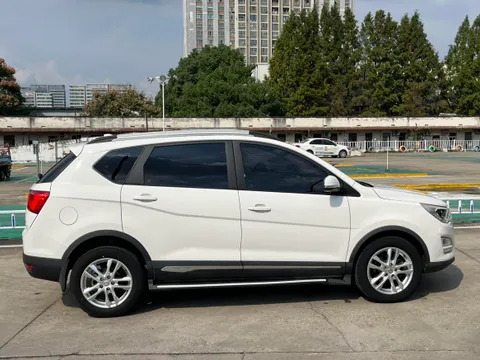 Baojun 560