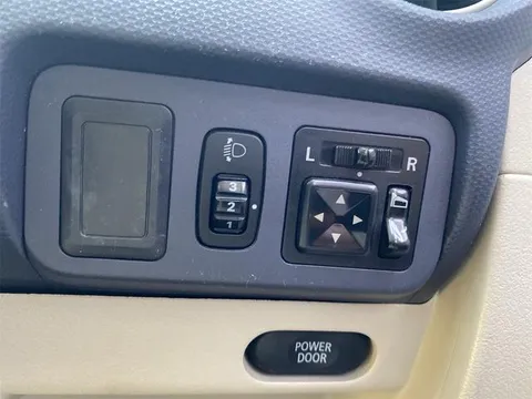 Nissan Otti
