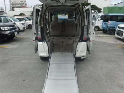 Honda N-BOX Plus