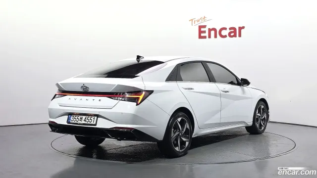 Hyundai Elantra (Avante)