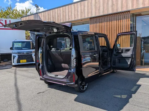 Honda N-BOX Custom