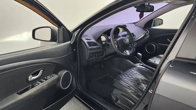 Renault SM3