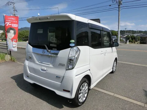 Nissan Dayz Roox