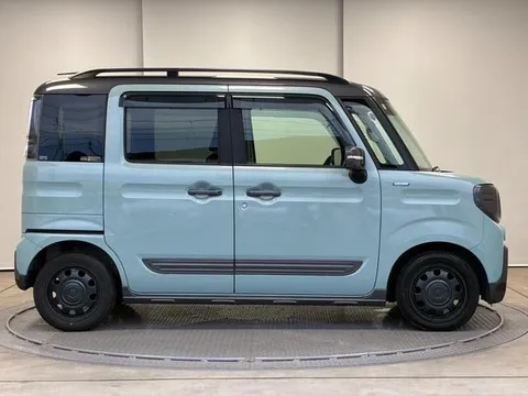 Suzuki Spacia Gear