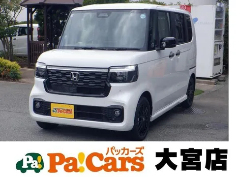 Honda N-BOX Custom