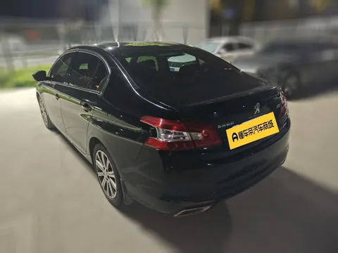 Peugeot 408