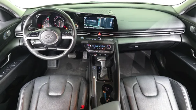 Hyundai Elantra (Avante)