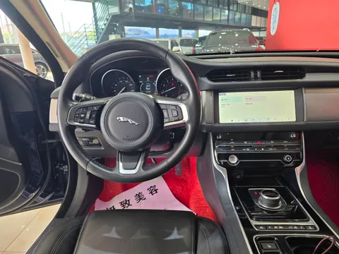 Jaguar XFL