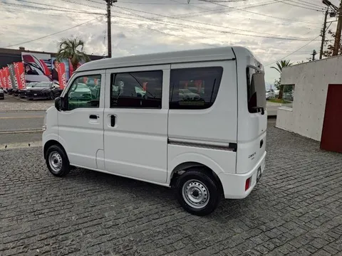 Mitsubishi Minicab Van