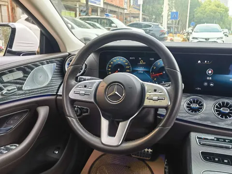 Mercedes-Benz Mercedes-Benz CLS