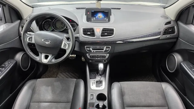 Renault SM3