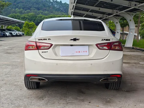 Chevrolet Malibu XL