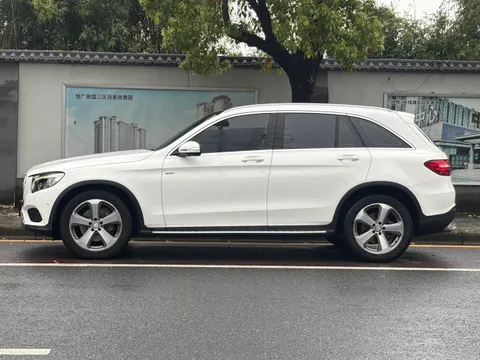 Mercedes-Benz Mercedes-Benz GLC