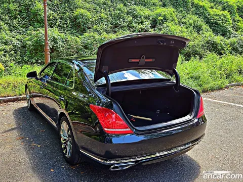 Genesis G90 (EQ900)