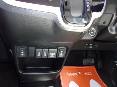 Honda N-BOX Slash