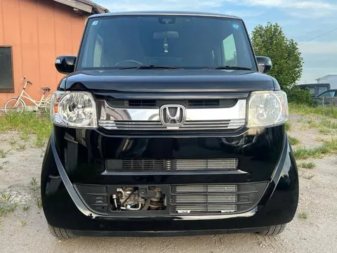 Honda N-BOX Slash